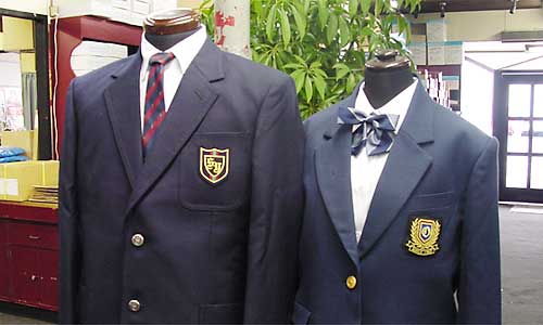 学生服