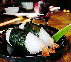 天むすび